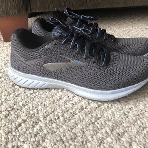 Brooks Revel 3 women’s sneakers